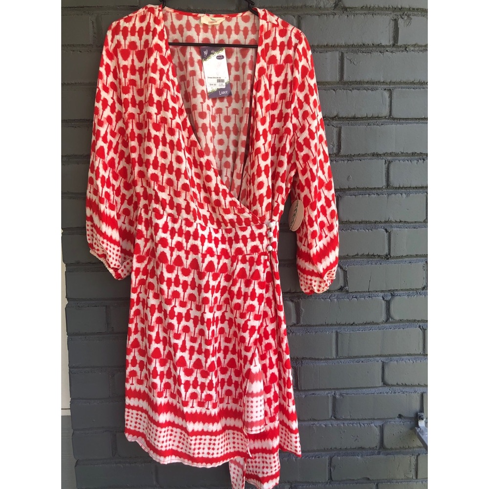 Cute Red Side Button dress